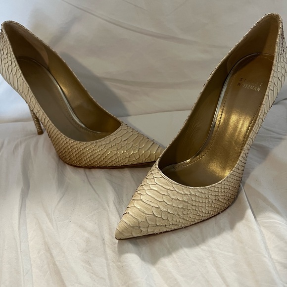 Stuart Weitzman soy tipped python pumps - Picture 2 of 5